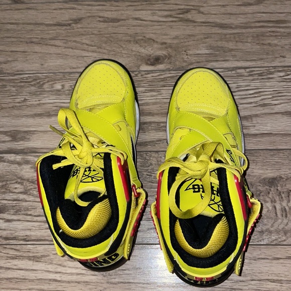 Brand new Patrick Ewing Rogue’s - Picture 4 of 6